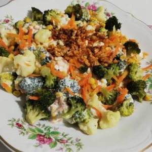 Brokoli Salatası