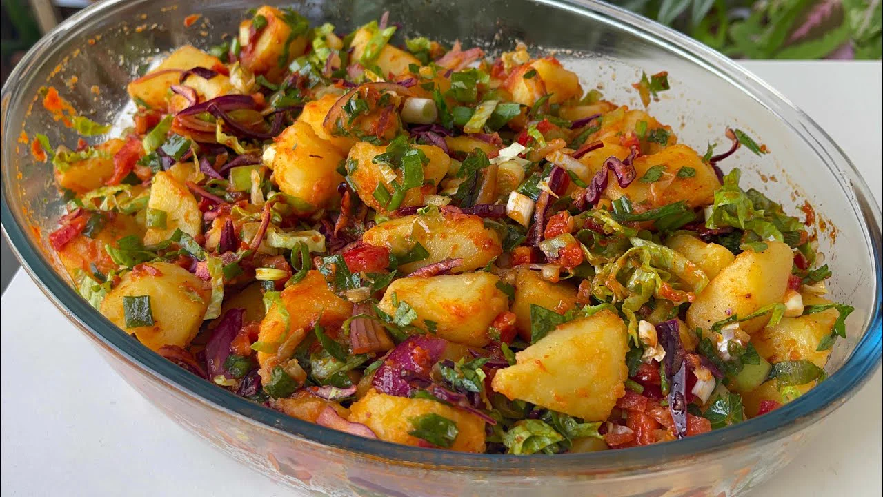 SIRRI SOSUNDA GİZLİ Kaşık Kaşık Yediren Çok Lezzetli PATATES SALATASI