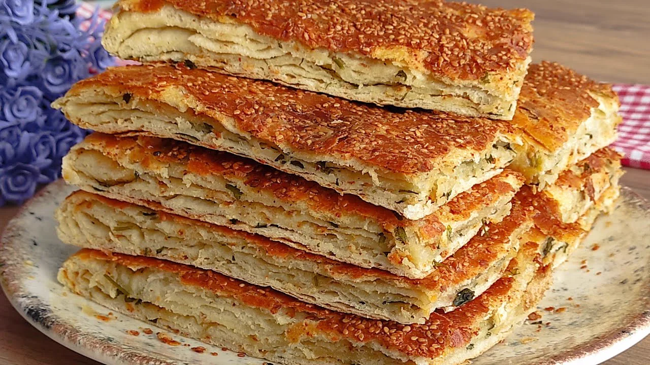 TEPSİ TEPSİ YAPIYORUM YAPILDIĞI ANDA BİTİYOR ASLA BİLDİĞİNİZ ÇÖREKLERE BENZEMEZ
