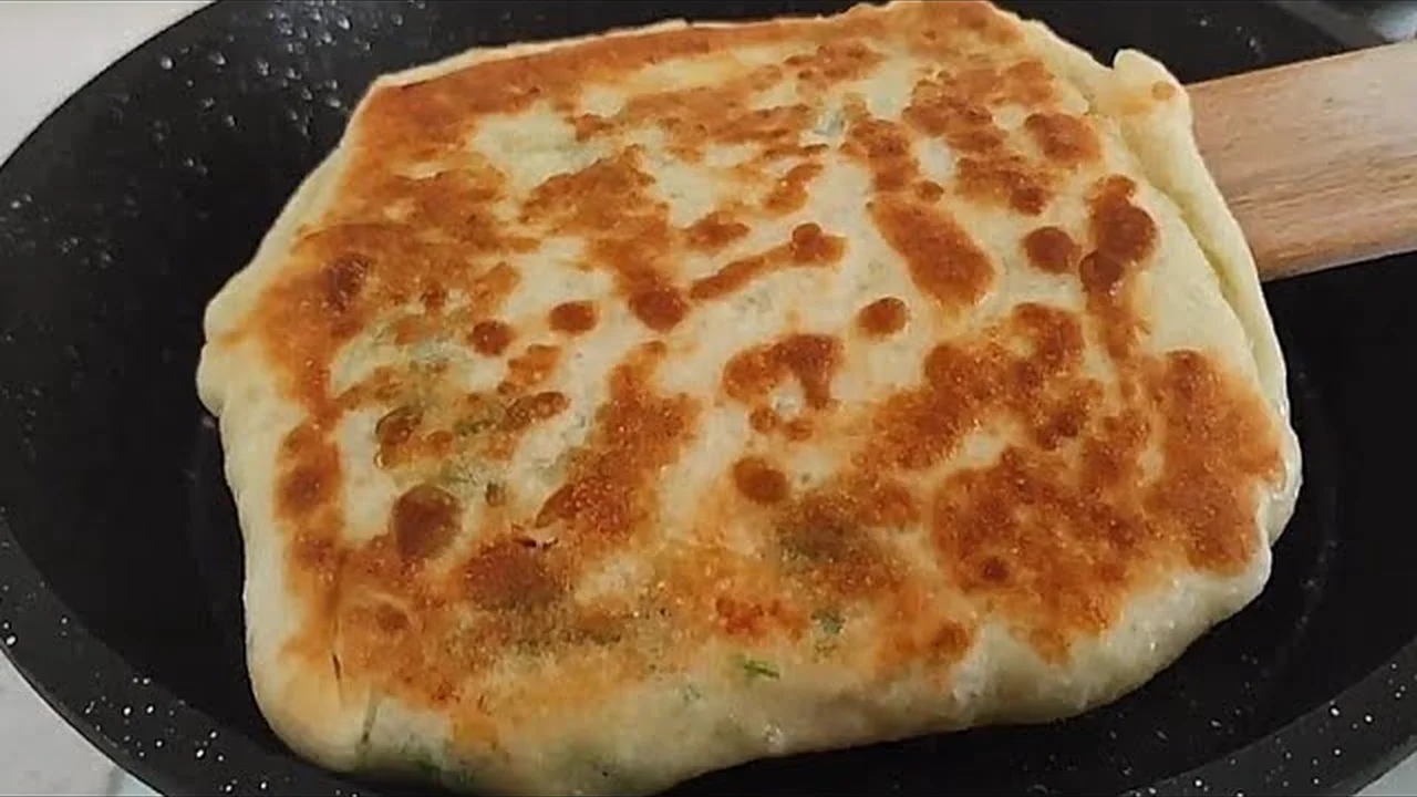 KAÇ TANE YAPSANIZ HEPSİ PİŞTİĞİ GİBİ BİTER TAVADA NEFİS BÖREK TARİFİ KOLAY VE LEZZETLİ