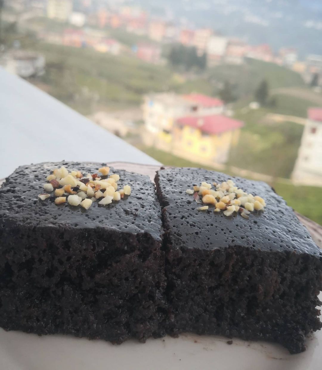 Bol Soslu Islak Kek Tarifi