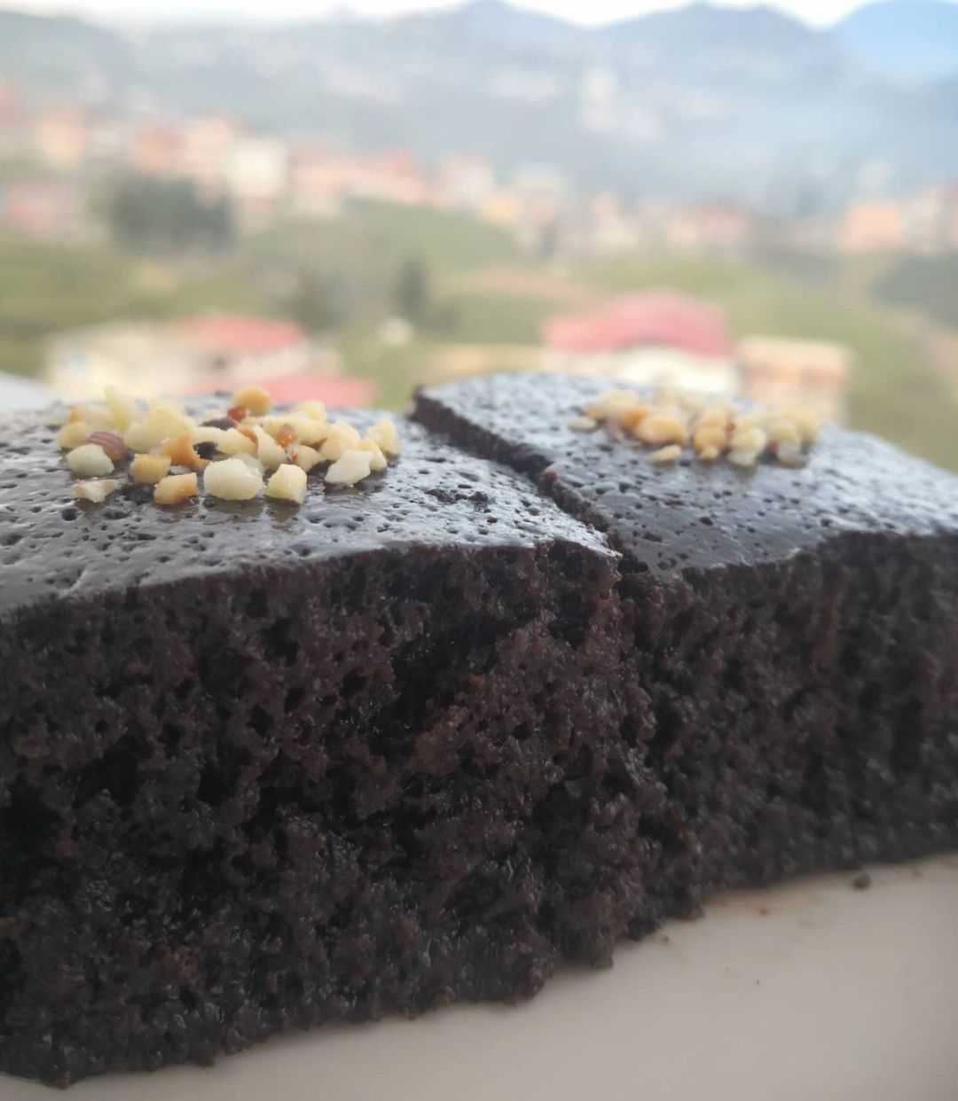 Bol Soslu Islak Kek Tarifi
