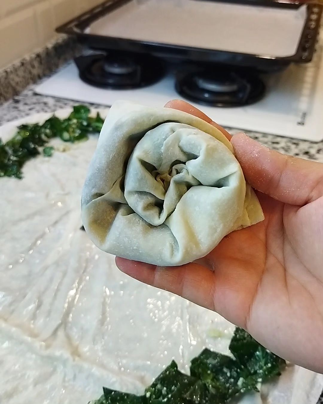 Ispanaklı Peynirli Çıtır Börek Tarifi