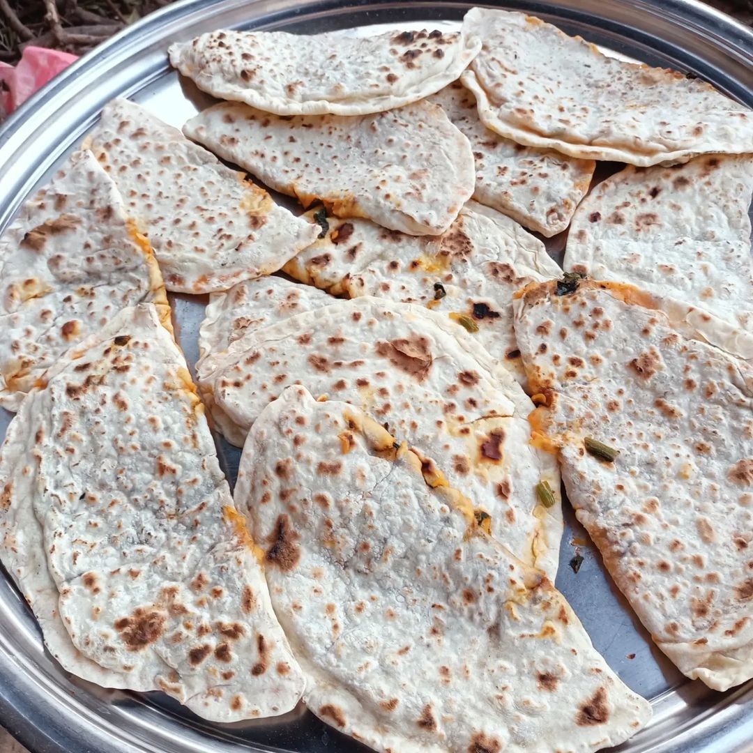 Sacda Ispanaklı Börek Tarifi