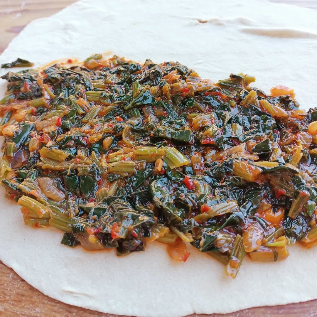 Sacda Ispanaklı Börek Tarifi