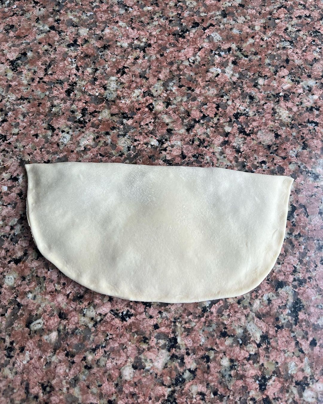 Çiğ Börek Tarifi