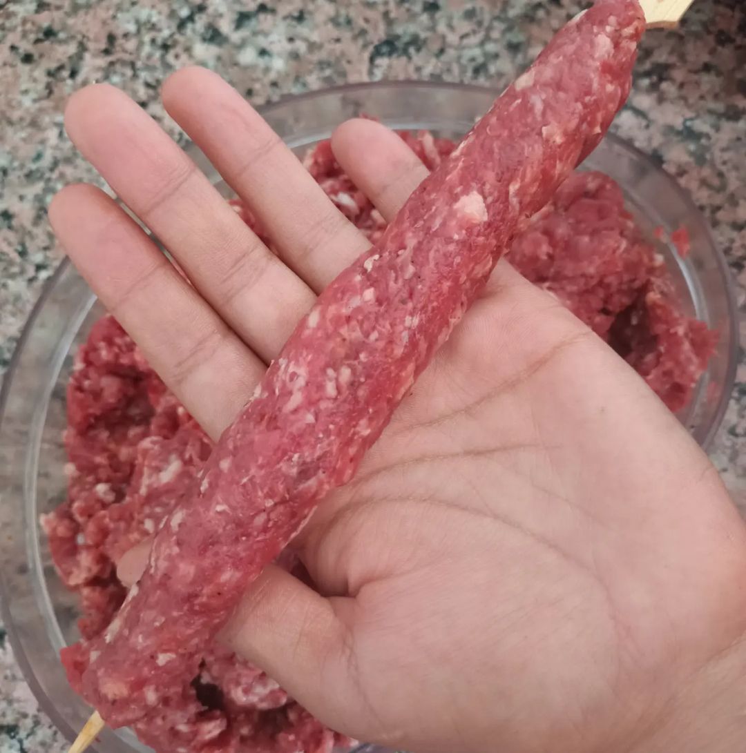 Patlıcan Sarmalı Kıyma Şiş Tarifi