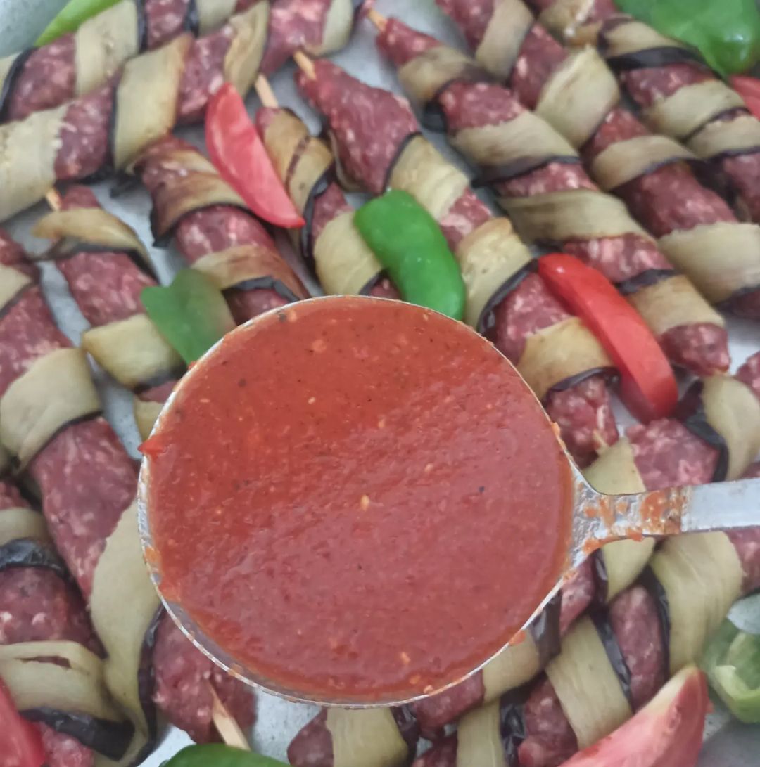 Patlıcan Sarmalı Kıyma Şiş Tarifi