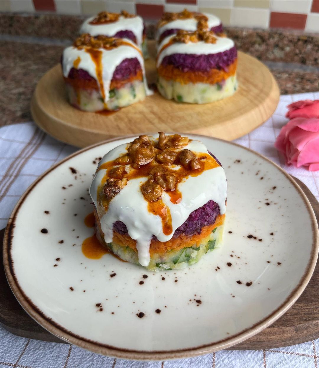 Porsiyonluk Renkli Salata Tarifi