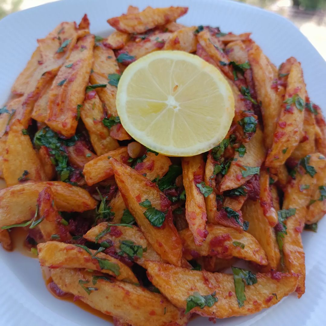 Salçalı Patates Tarifi