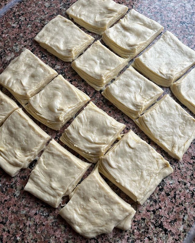 Kat Kat Katmer Poğaça Tarifi