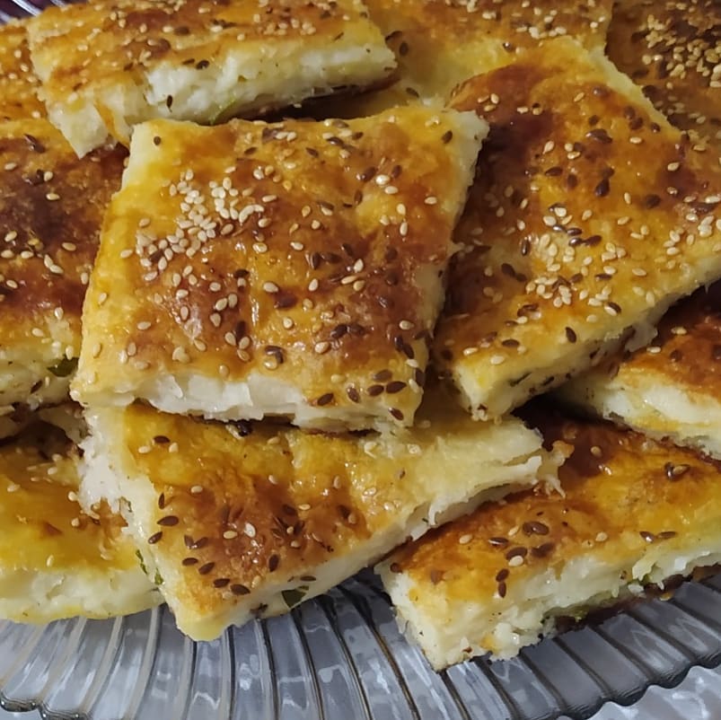 Su Böreği Tadında Peynirli Börek Tarifi
