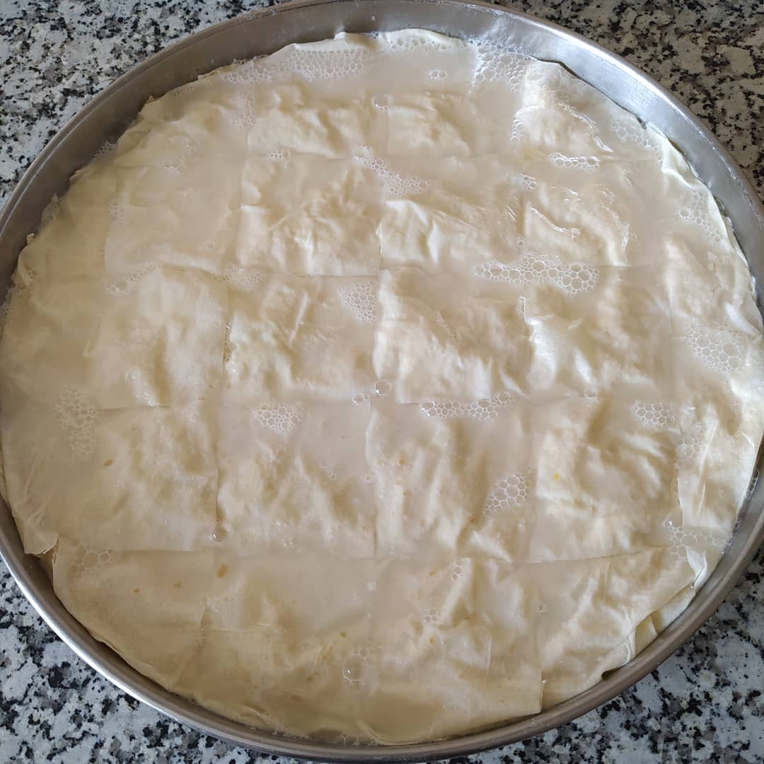 Su Böreği Tadında Peynirli Börek Tarifi