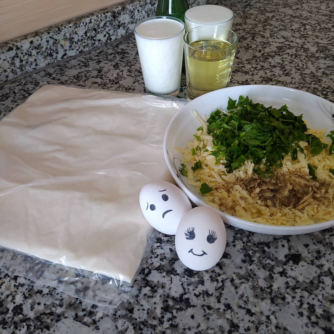 Su Böreği Tadında Peynirli Börek Tarifi