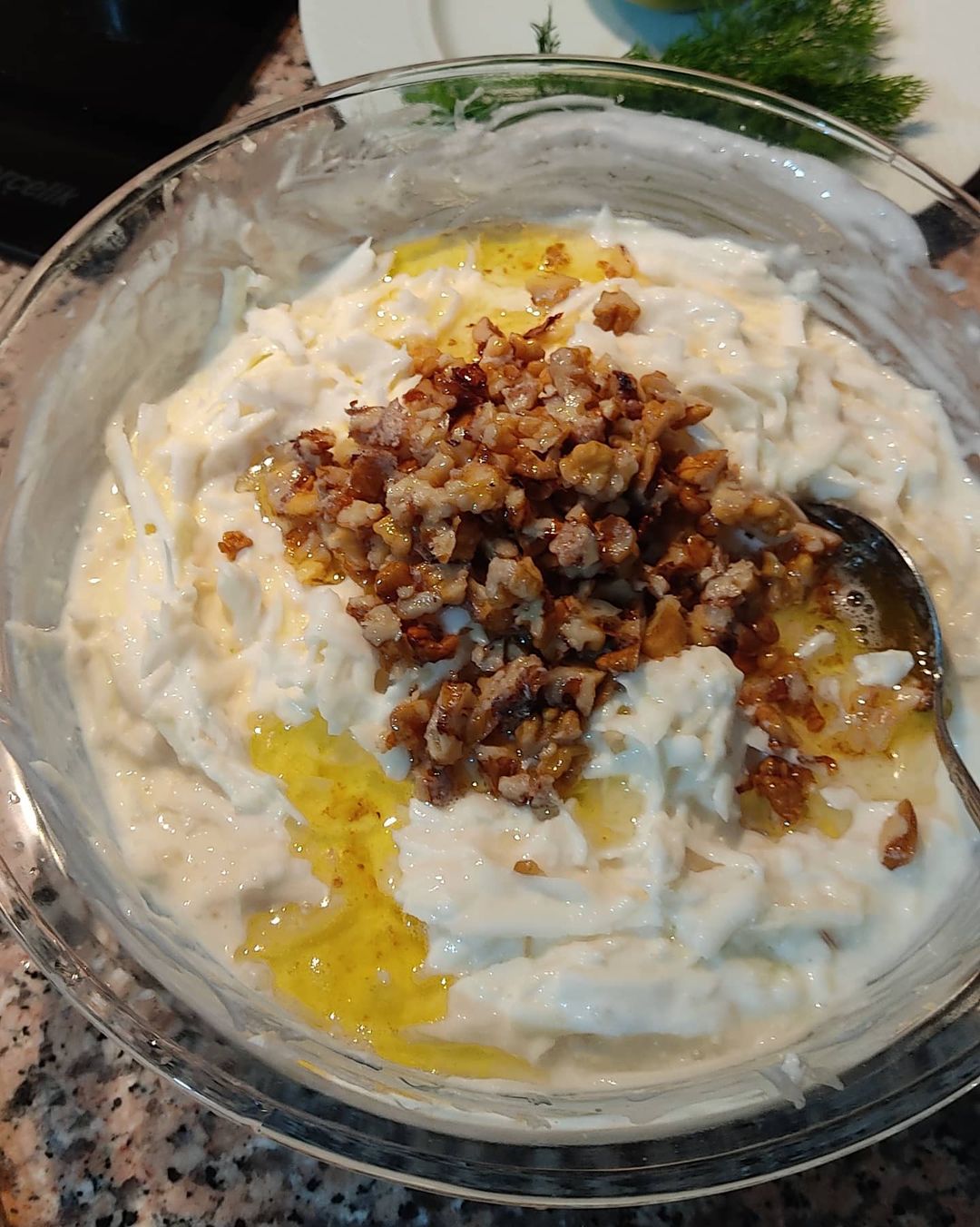 Portakal Çanağında Kereviz Salatası Tarifi