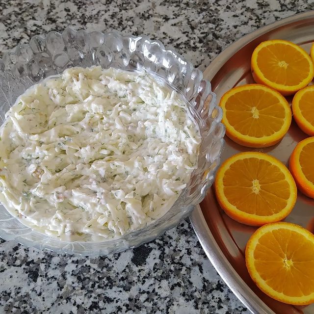 Yoğurtlu Kereviz Salatası Tarifi