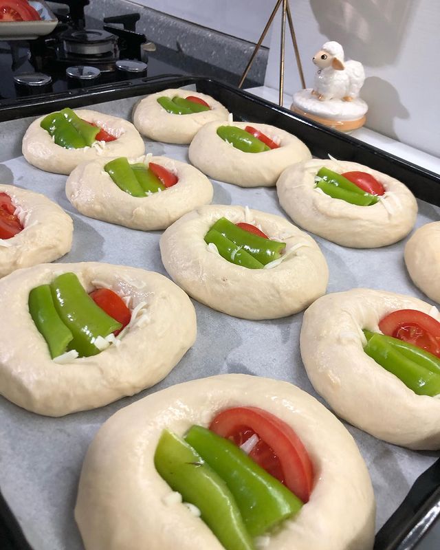 Sıvı Yağlı Pizza Poğaça Tarifi , Sıvı Yağlı Pizza Poğaça Tarifi Nasıl Yapılır?