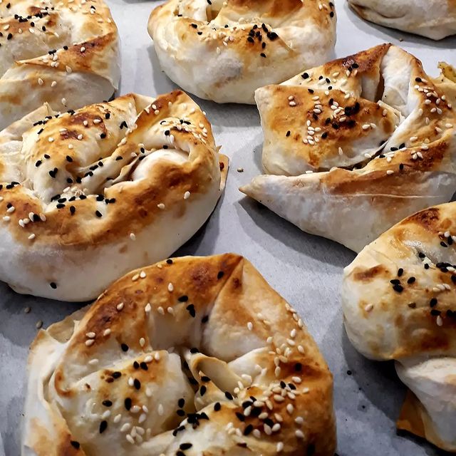 3 Adet Yufka İle Börek Tarifi