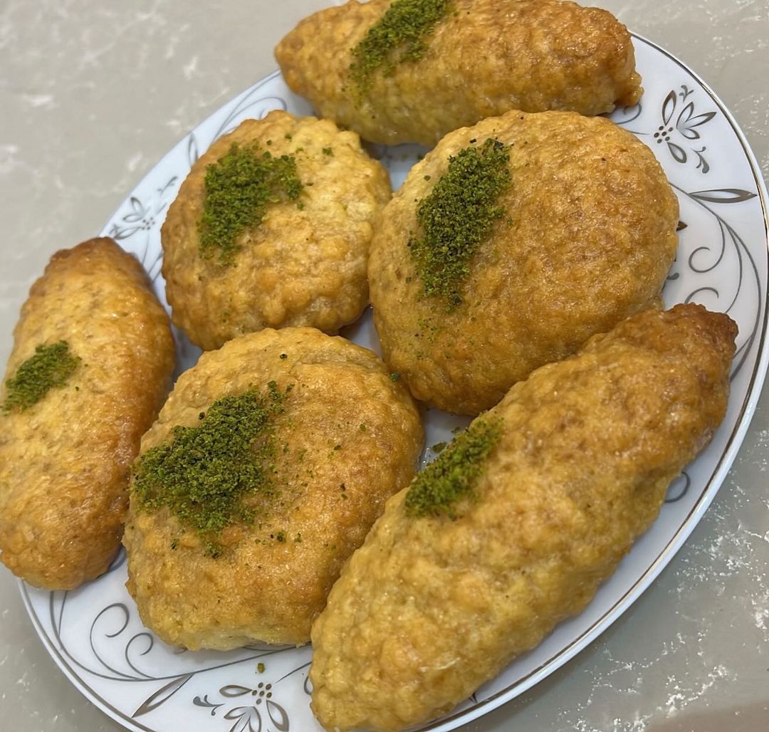 Kadayıf Dolgulu İrmik Tatlısı Tarifi