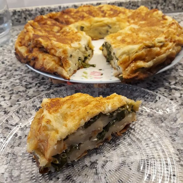 Kek Kalıbında Börek Tarifi