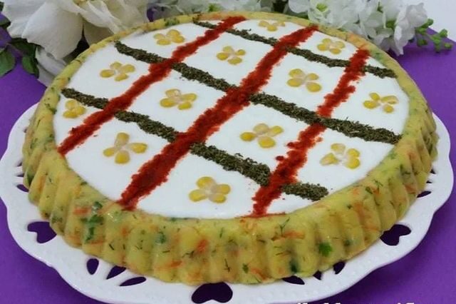 Tart Kalıbında Yoğurtlu Patates Salatası Tarifi