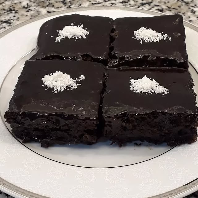 Islak Kek Tarifi