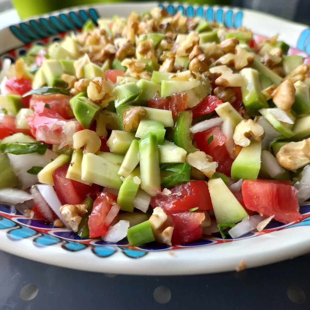 Avokado Salatası Tarifi