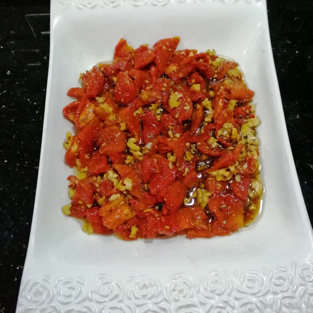 Domates Kurusu Mezesi Tarifi