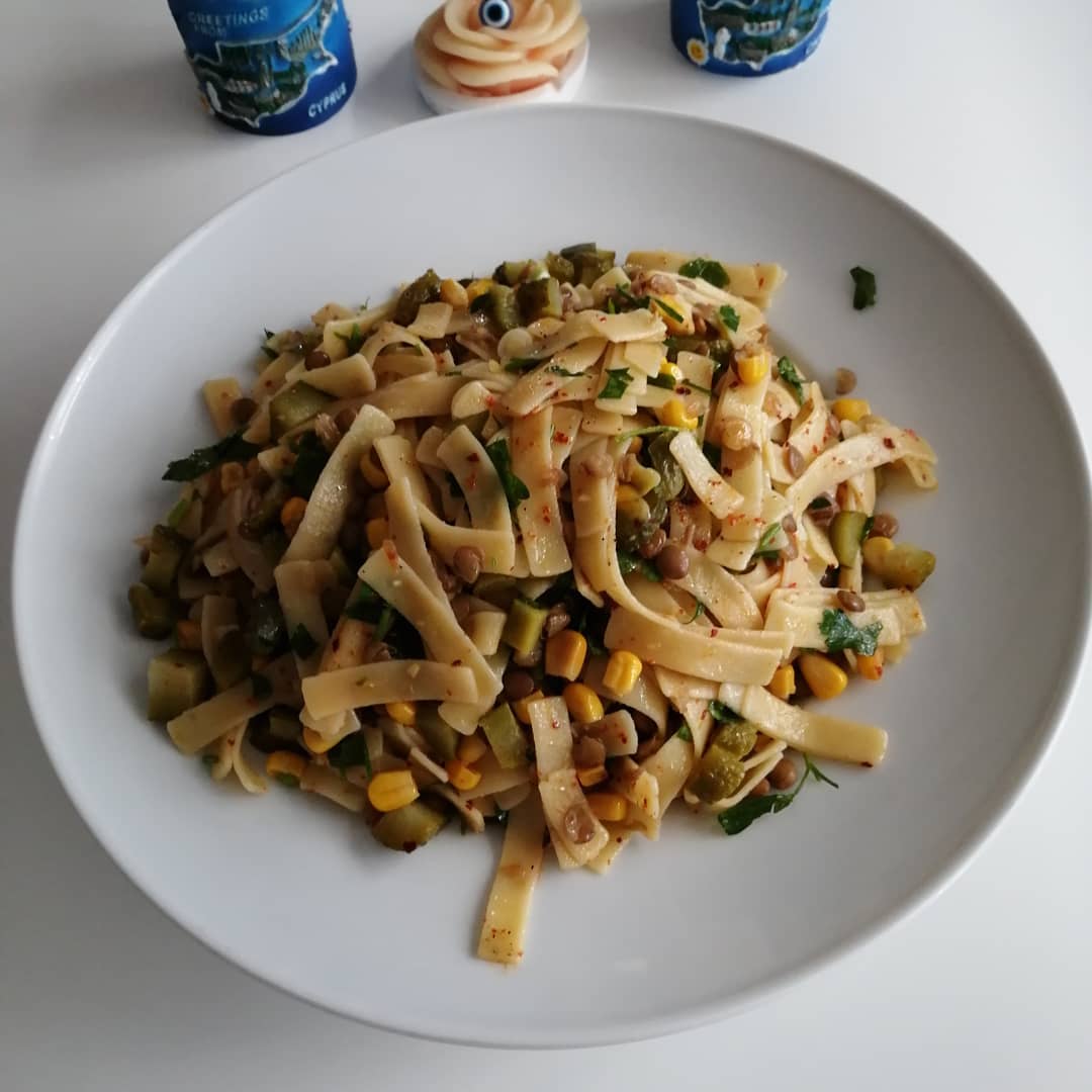 Erişteli Mercimekli Salata Tarifi
