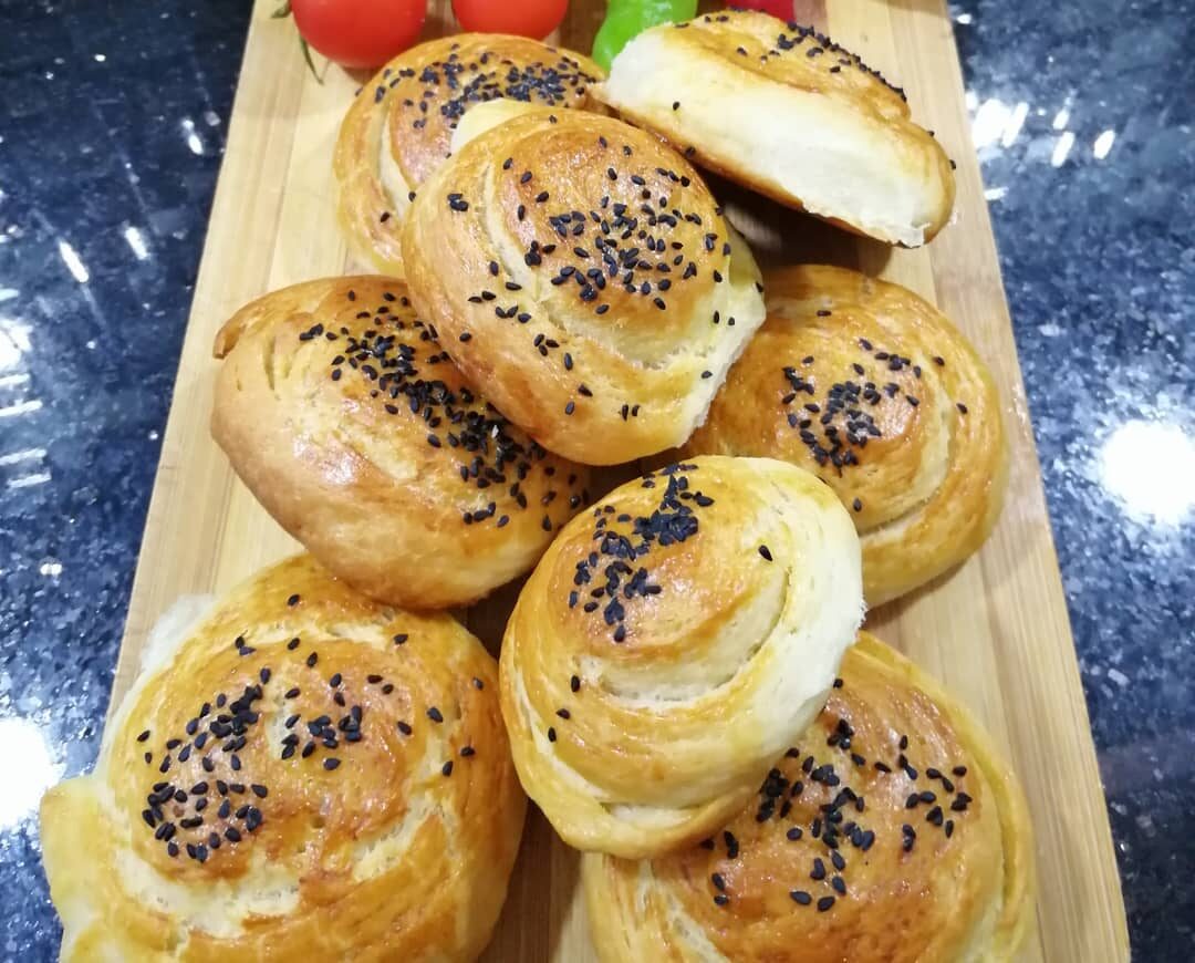 Kuru Mayalı Katmer Poğaça Tarifi
