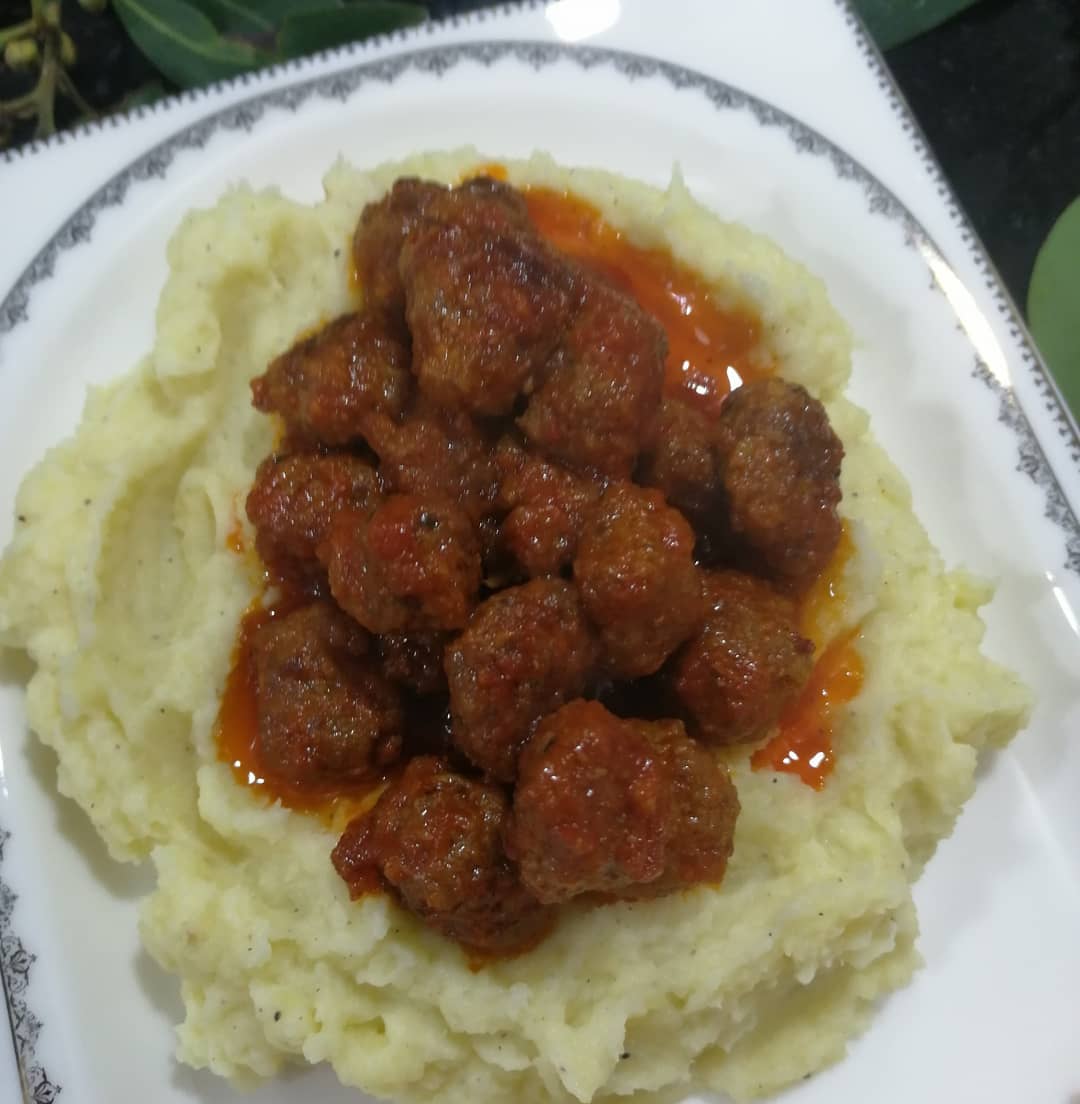 Patates Yatağında Misket Köfte Tarifi