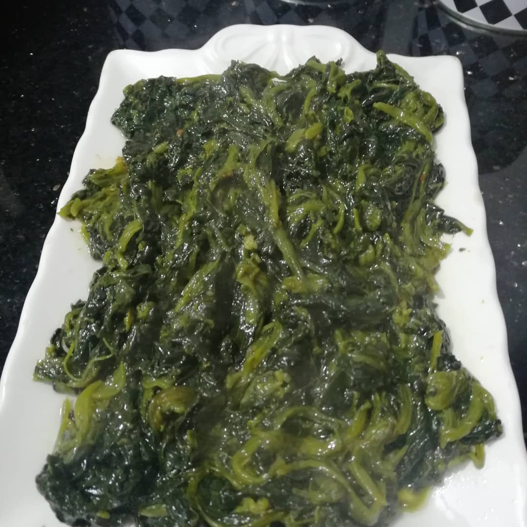 Yoğurtlu Ispanak Yemeği Tarifi