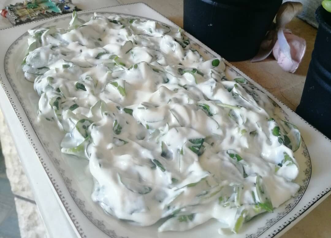 Yoğurtlu Semizotu Salatası Tarifi