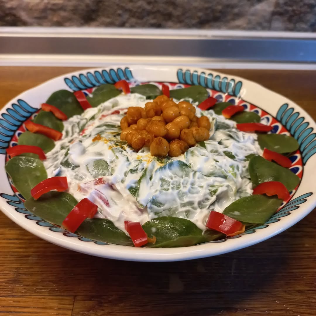 Yoğurtlu Semizotu Salatası Tarifi