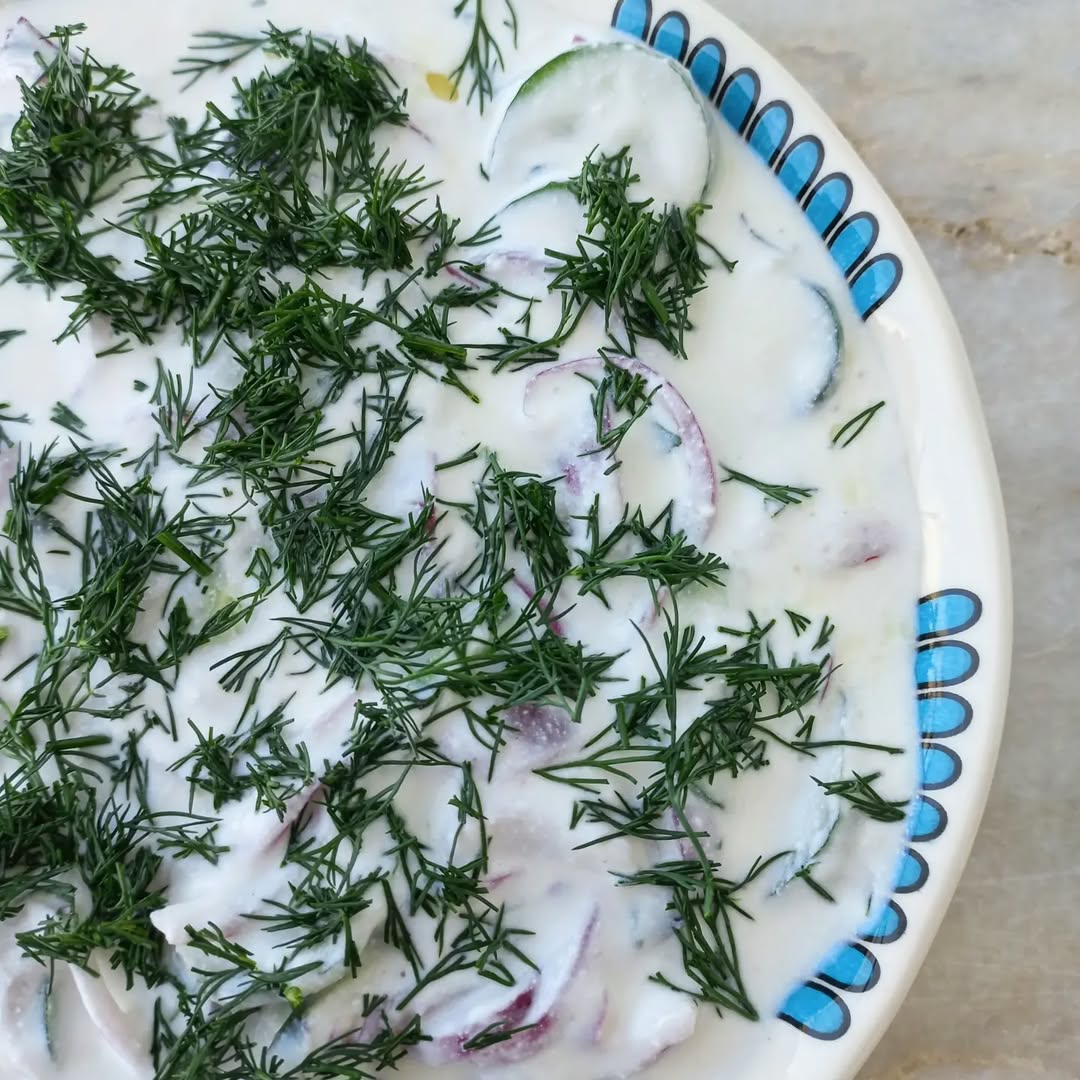 Yoğurtlu Soğan Salatası Tarifi