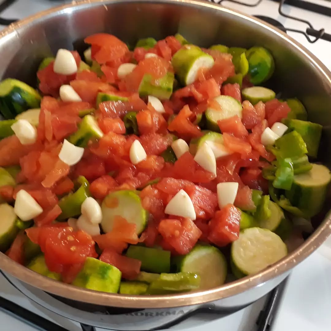 Çiğden Zeytinyağlı Kabak Tarifi