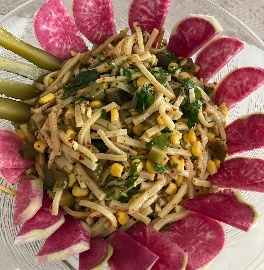 Erişte Salatası Tarifi