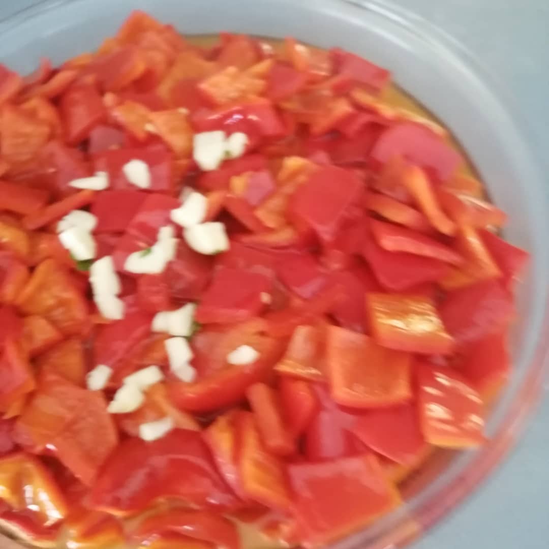 Yağlı Kırmızı Biber Turşusu Tarifi