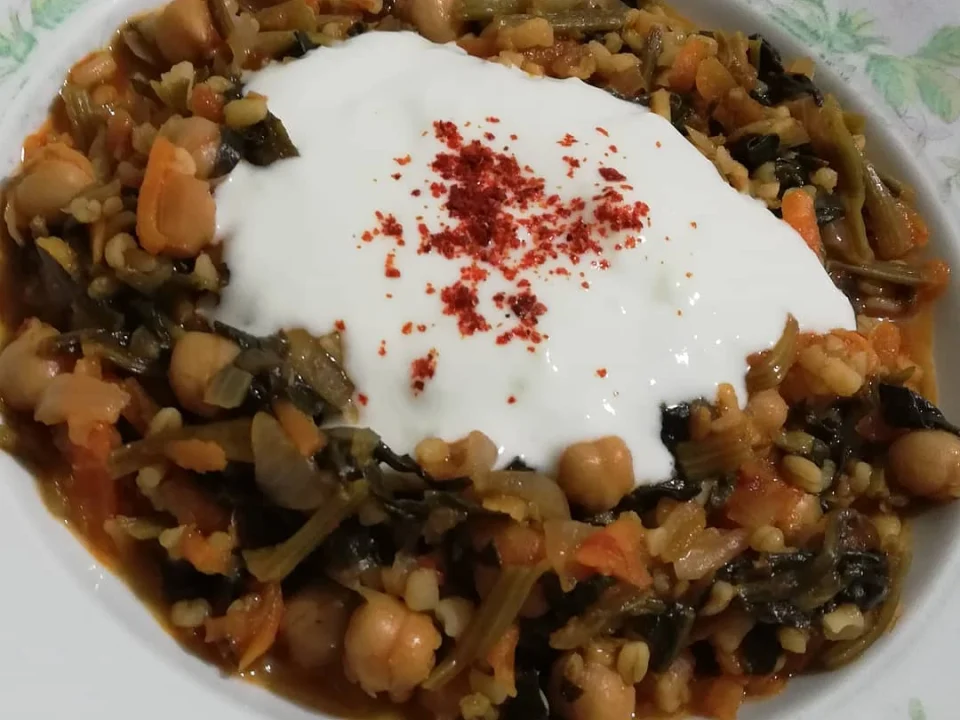 Ispanak Yemeği