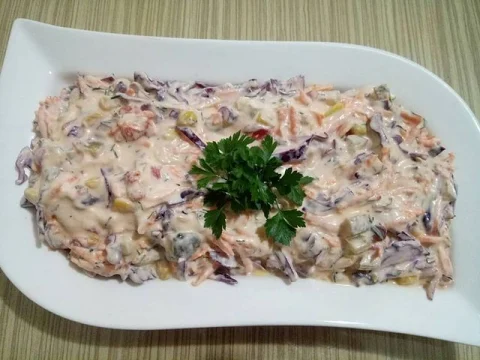Havuçlu Mor Lahana Salatası Tarifi