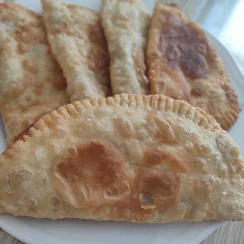 Çiğ Börek Tarifi