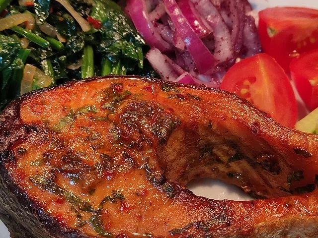 Ballı,Portakallı, Nar Ekşili Somon Tarifi