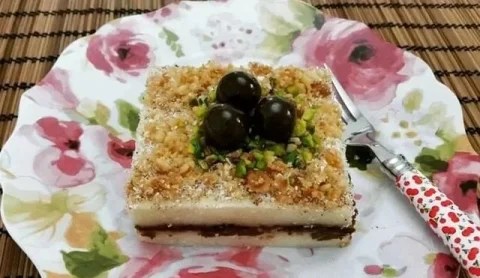 Bisküvili İrmik Tatlısı Tarifi