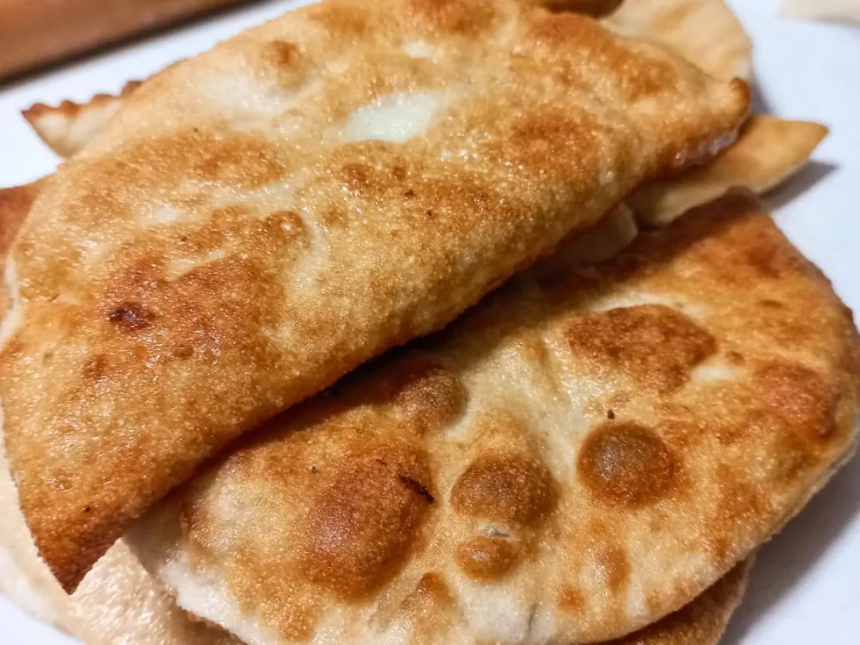 Çiğ Börek Tarifi