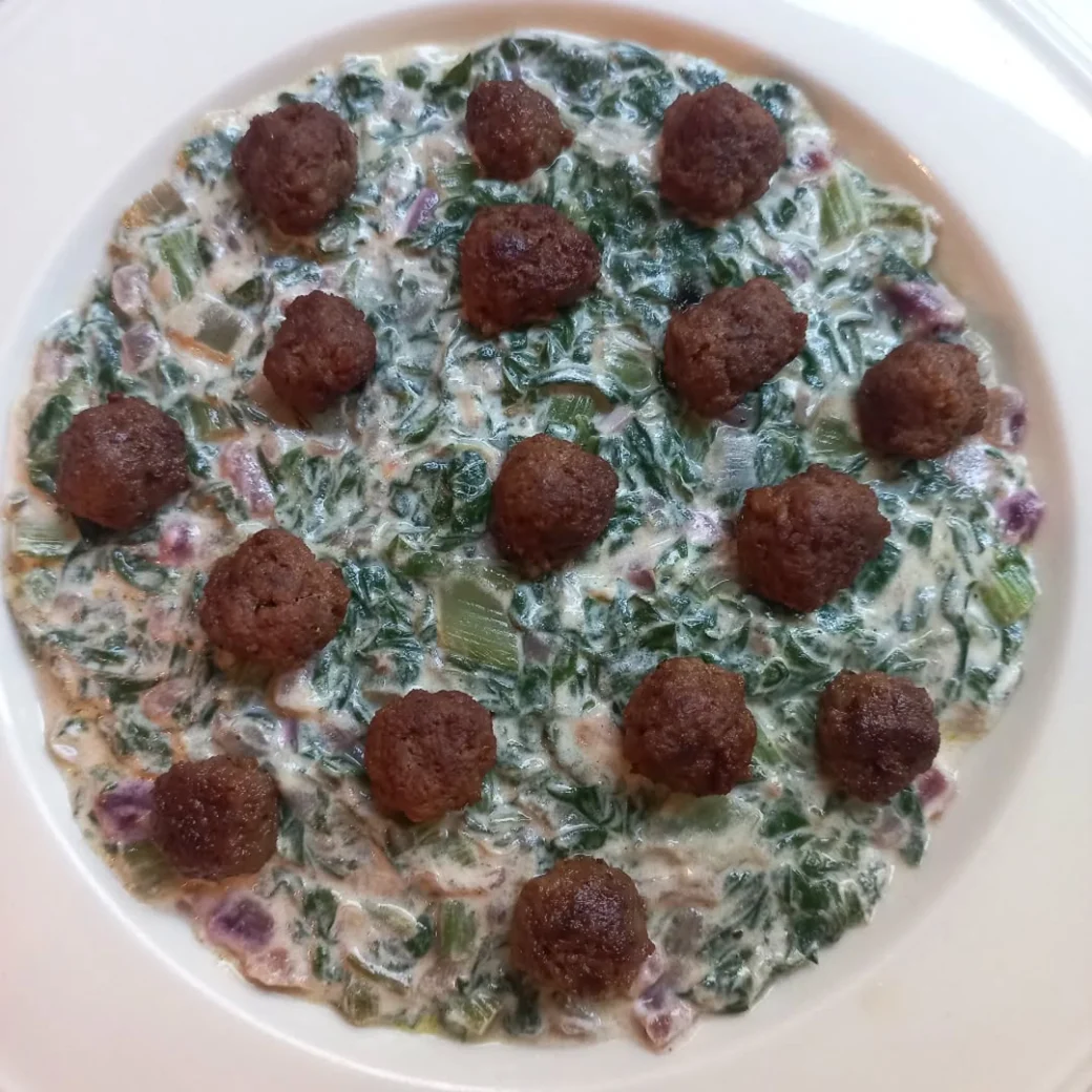 Köfteli Pazı Kavurması Tarifi