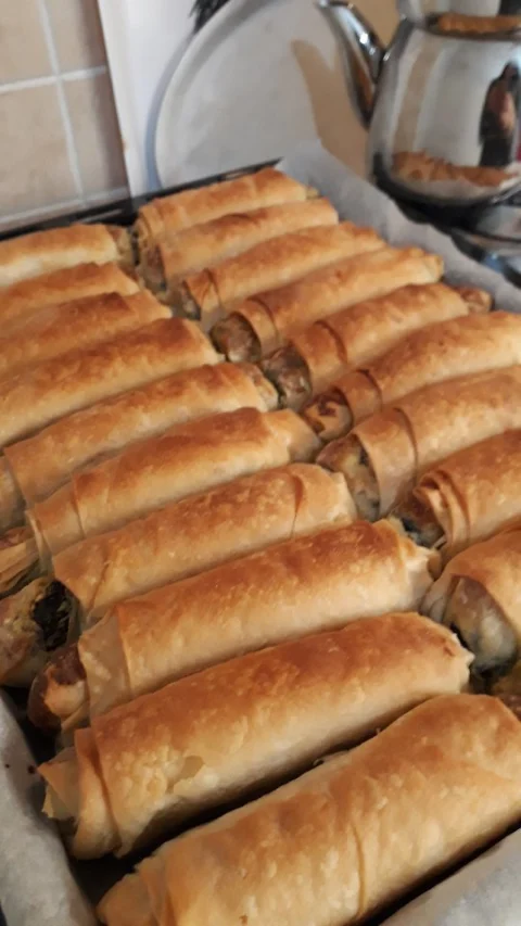 Karışık Otlu Börek Tarifi
