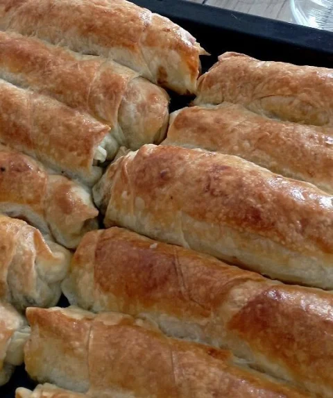 Sodalı Ispanaklı Peynirli Rulo Börek Tarifi