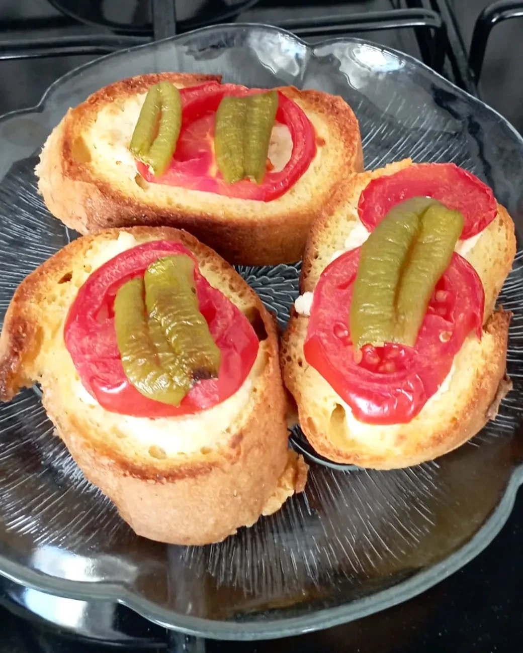 Fırında Yumurtalı Ekmek Tarifi
