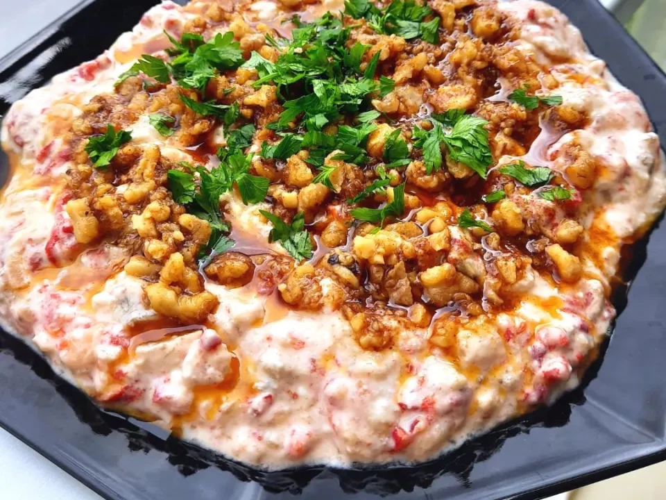 Köz Salatası Tarifi