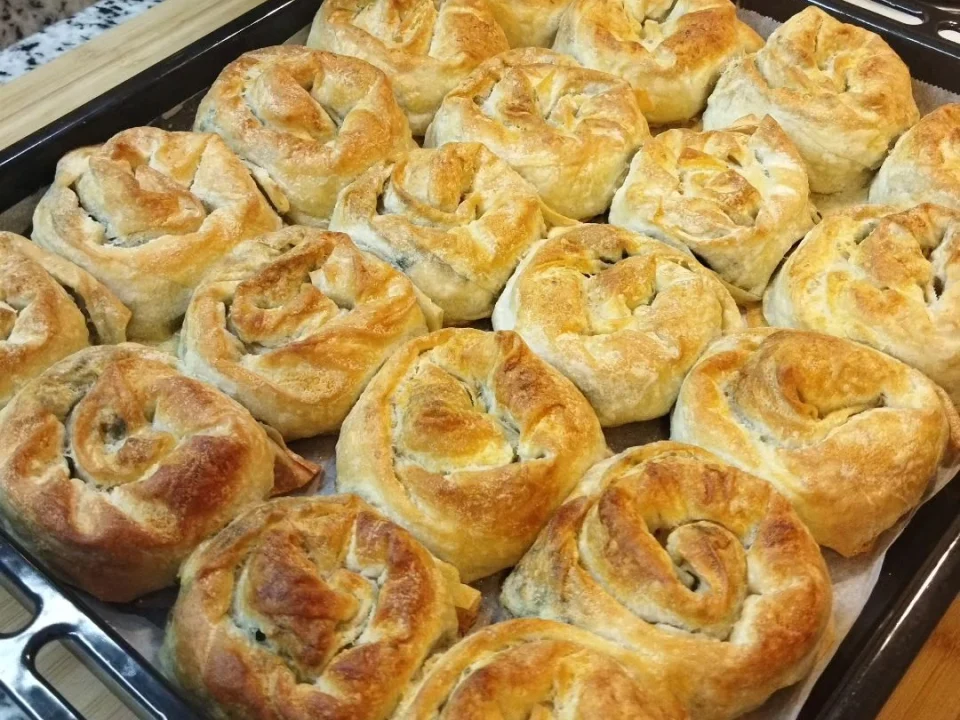 Ispanaklı Peynirli Çıtır Börek Tarifi